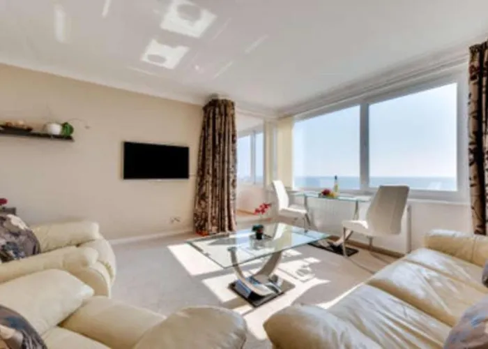Hove Actually With Spectacular Sea Views